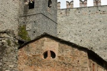 La chiesetta ed il campanile (foto di Alessandro Vecchi - 2014)